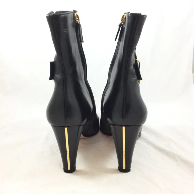 Chanel Booties. Size 37