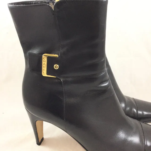 Chanel Booties. Size 37